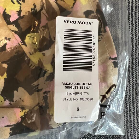 NEW Vero Moda Chaddie Singlet Cropped Tank Cami Tank Top Floral Size Small - Picture 6 of 10